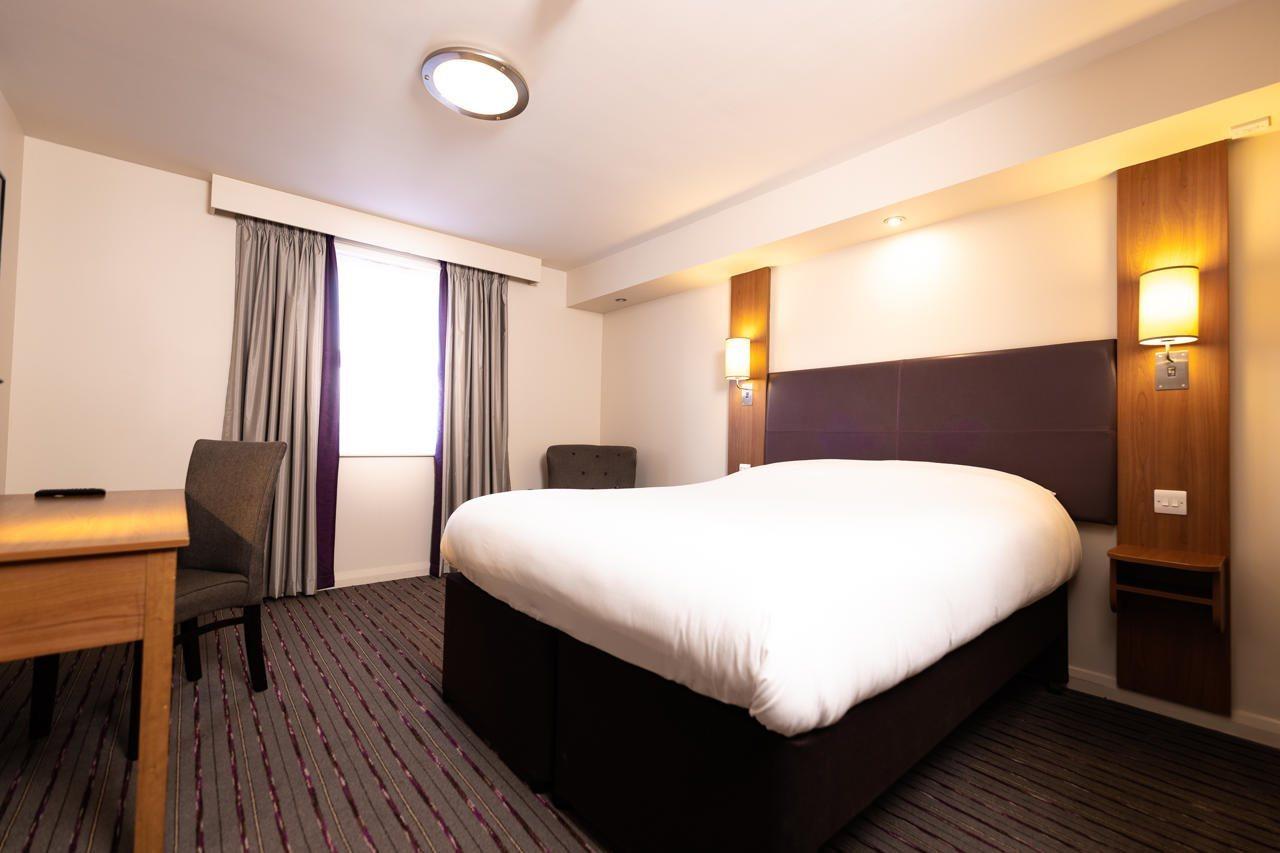 Ibis Coleraine Riverside Exterior foto
